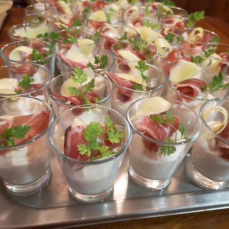 호텔 레 셰네 Saint-Julien-en-Champsaur 외부 사진