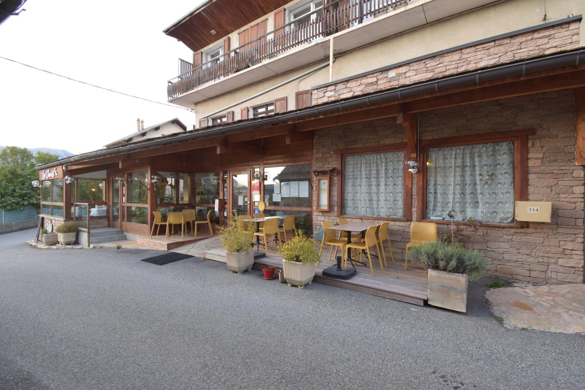 호텔 레 셰네 Saint-Julien-en-Champsaur 외부 사진