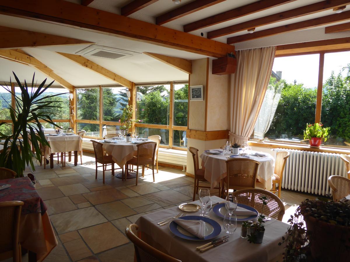 호텔 레 셰네 Saint-Julien-en-Champsaur 외부 사진